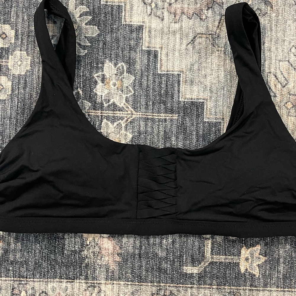 Athleta medium pullover black bikini top